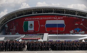 En 20 imágenes, el color y la pasión del México vs Rusia