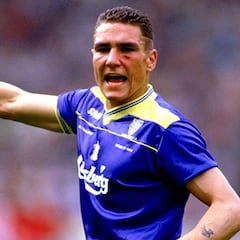 Vinnie Jones lanza un vídeo escandaloso (1992)