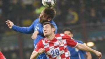 Daniele De Rossi, con Mateo Kovacic.