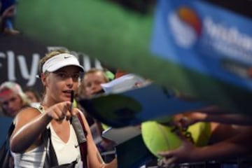 Maria Sharapova aplastó 6-0, 6-1 a Yaroslava Shvedova en segunda ronda de Brisbane.