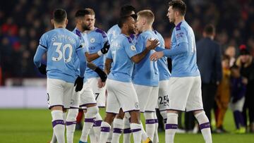 La Premier League estudia terminar la temporada con un formato similar al del Mundial