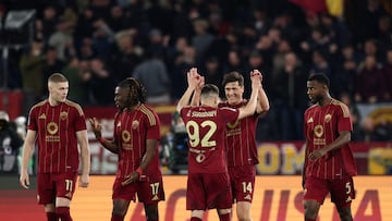 Eldor Shomurodov celebra un gol.
