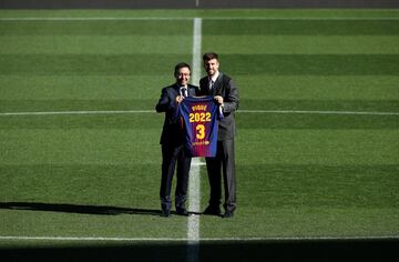 Josep Maria Bartomeu y Gerard Piqué. 