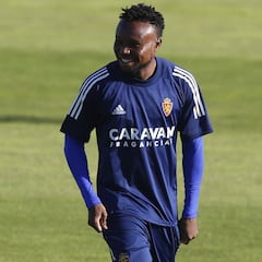 El Zaragoza alega por la amarilla a James