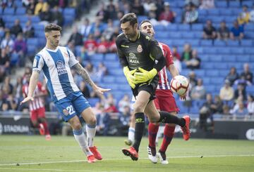 Fallo de Diego López que surgió tras un cabezazo de Álvaro Morata.