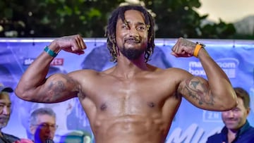 Boxer Demetrius Andrade has criticized ‘Canelo’ Álvarez for fighting John Ryder in May, who believes poses no threat to the Mexican star.