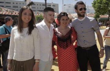 Pareja y Alberto Moreno.