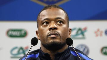 Investigan a Evra por comentarios homófobos