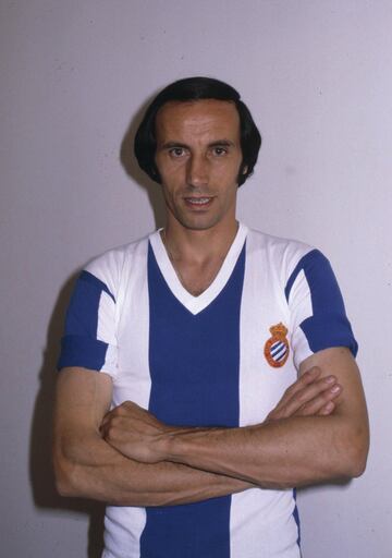 Jugó cinco temporadas en el Espanyol en dos periodos de 1971 a 1974 y de 1980 a 1982. Con el Real Madrid jugó seis temporadas de 1974 a 1980.