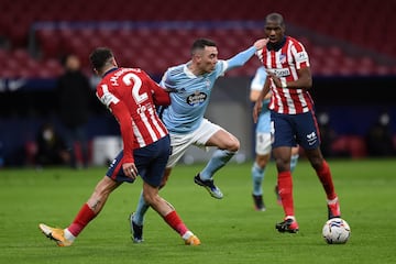 iago Aspas con José María Giménez.