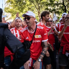 Tensión en la entrada de la afición del Union Berlin en el Bernabéu