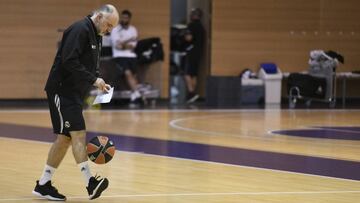 Pablo Laso, durante un entrenamiento con el Real Madrid.