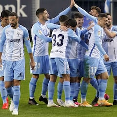 El Málaga cierra la primera vuelta más cerca del playoff que del descenso