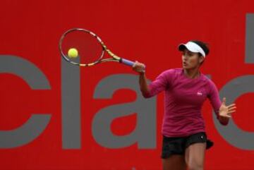 Svitolina (#27), principal figura de este certamen, derrotó a la estadounidense Louisa Chirico (#141), con parciales 6-2 y 6-1. La alemana Tatjana Maria logró su avance a segunda ronda tras vencer a la colombiana Yuliana Lizarazo, por marcador 6-3 y 6-2.