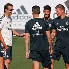 A Lopetegui le llegan 'refuerzos': Kroos, Nacho, Lucas y Asensio se incorporan a la pretemporada