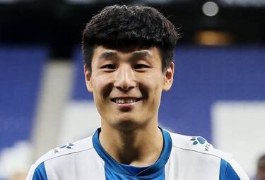 Wu Lei está "apto para jugar" a pesar de su lesión en el hombro