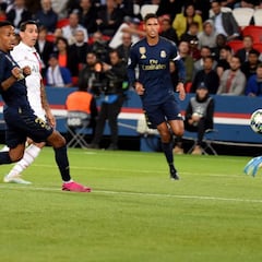 1X1 del Madrid: mal Courtois, naufragio colectivo y sólo Bale