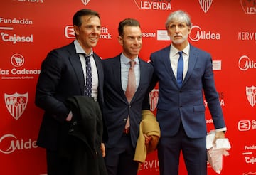 Carlos Marchena, Fernando Vega y Pablo Alfaro. 