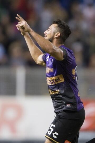 Action photo during the match Dorados de Sinaloa vs Atlante, corresponding to the return of the Grand Final of the Apertura 2016 Tournament of the Liga de Ascenso BBVA Bancomer MX, at Banorte Stadium.

Foto de accion durante el partido Dorados de Sinaloa vs Atlante, correspondiente a la vuelta de la Gran final del Torneo Apertura 2016 de la Liga de Ascenso BBVA Bancomer MX, en el Estadio Banorte, en la foto: (Elio Castro celebra su gol de Dorados


03/12/2016/MEXSPORT/Cristian de Marchena.