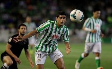 Jug車 con el Betis la temporada 13/14 y con el Real Madrid la temporada 09/10.