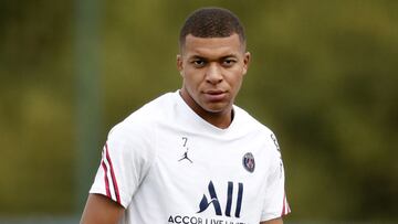 Kylian Mbapp&eacute;, en un entrenamiento reciente con el PSG.