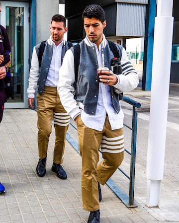 The Barcelona squad raised eyebrows with their outfit as they travelled to the Spanish capital to take on Atlético Madrid in LaLiga on Sunday.