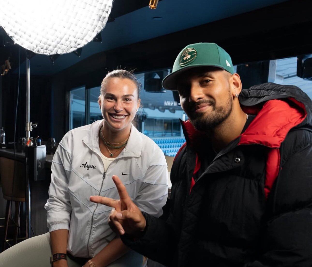 Los tenistas Aryna Sabalenka y Nick Kyrgios, durante la grabación del podcast del australiano.