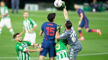 Bravo, junto a Savic, Bartra y &Aacute;lex Moreno. 