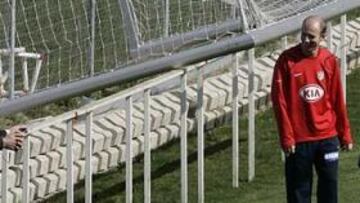 <b>POCO A POCO.</b> El Atlético empieza a recuperar lesionados. El próximo parece que será Perea, que ya está terminando su recuperación.