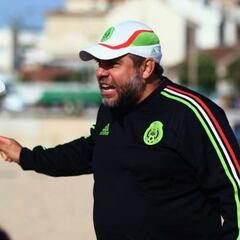 Ramón Raya no ve crecimiento en el fútbol de playa en México