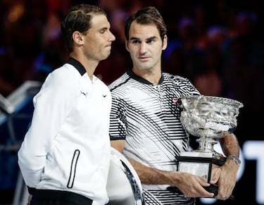Rafa Nadal y Roger Federer se vieron el año anterior en la inauguración de la Academia del mallorquín y dijo que estaban ya para "partidos benéficos". Venía de una lesión en 2016. Pero los dos resucitaron en la edición de Australia 2017. Llegaron a la final, y se la adjudicó el suizo después de cuatro años de sequía. Era su 18º Grand Slam. 