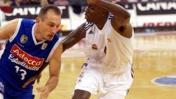 <b>SIN CONFIANZAS.</B> Pese a las mejoras en la plantilla madridista, Elmer Bennett apuesta por el trabajo para lograr los objetivos.