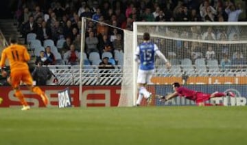 0-2. Bale marca el segundo gol.