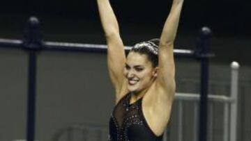 Fuentes se baña en plata