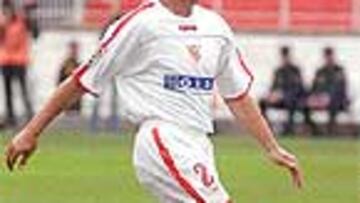 <b>SINCERO</B>. Javi Navarro no quiere jugarse el año en dos partidos.