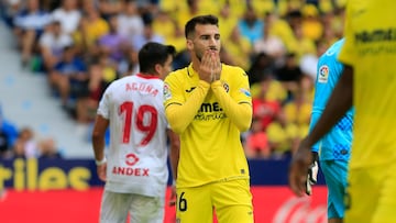 Baena durante el partido entre el Villarreal y el Sevilla.
