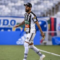 El 'Loco' Abreu, a por su club 31