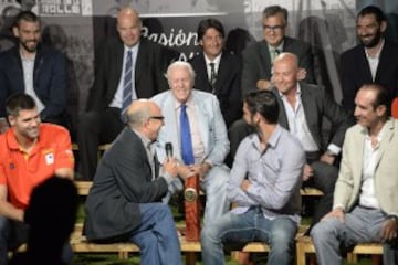 La FEB homenajea a 20 grandes representantes de nuestro baloncesto