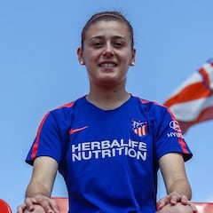 Menayo: "Jugar con niños me ayudó, sobre todo en lo físico"