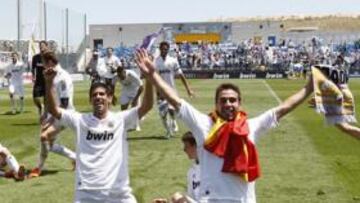 <b>COTIZADOS. </b>Carvajal (con la bandera española al cuelo) y Joselu (sin camiseta) se irán con una opción de recompra.