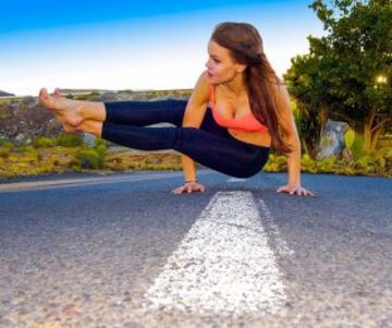 Malin Rydqvist, la piloto yogui que conquista Instagram