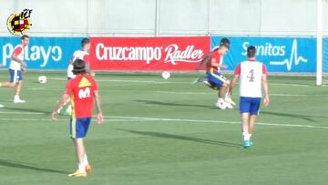 El lío de Denis Suárez a Vallejo: se 'tragó' el amago