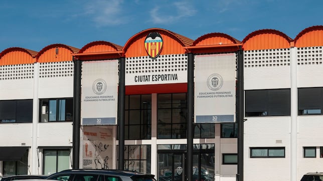 El Valencia blinda Paterna