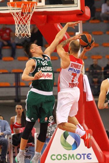 FIBA battles for control of European basketball