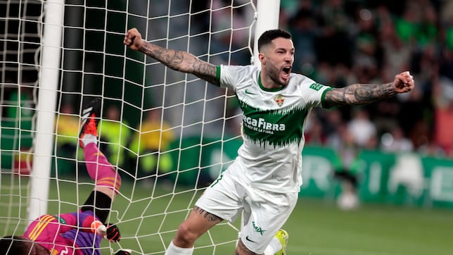 Oficial: Tete Morente vuelve al Elche hasta junio de 2028