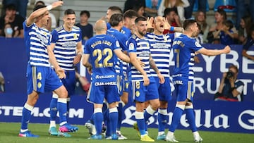 La Ponferradina celebra un gol.