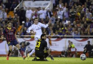 1-2. Gareth Bale anota el segundo gol.