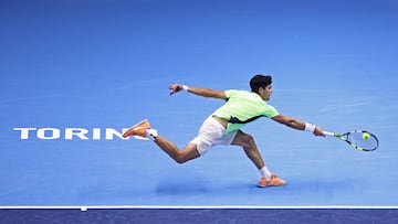 Tennis - ATP Finals - Pala Alpitour, Turin, Italy - November 13, 2023 Spain's Carlos Alcaraz in action during his group stage match against Germany's Alexander Zverev REUTERS/Guglielmo Mangiapane