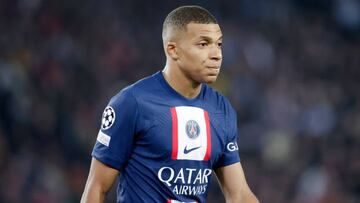 PARIS, - OCTOBER 11: Kylian Mbappe of Paris Saint Germain during the UEFA Champions League match between Paris Saint Germain v Benfica at the Parc des Princes on October 11, 2022 in Paris (Photo by David S. Bustamante/Soccrates/Getty Images)