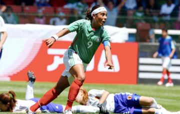 Maribel Domínguez fue la pionera del fútbol femenil, y quien le abrió las puertas a otras jugadoras mexicanas. Además es sin lugar a dudas una de las mejores futbolistas mexicanas.